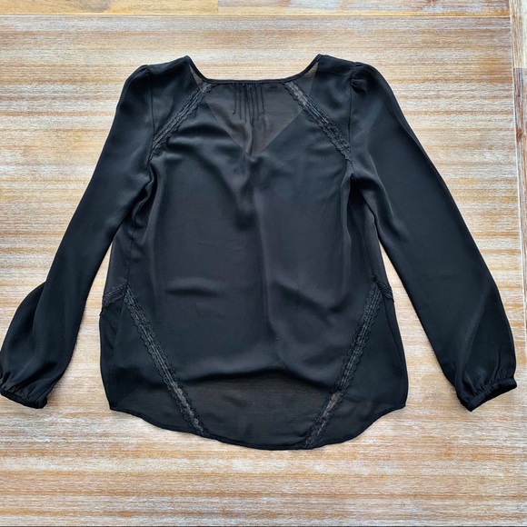 Guess Sheer V Neck High Low  Blouse in Black - Picture 3 of 7